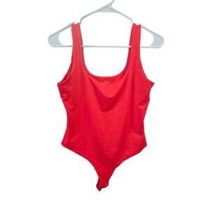 NWT Red Sculpting Bodysuit – REORIA – L